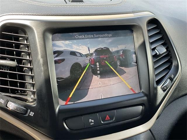 used 2018 Jeep Cherokee car, priced at $15,591