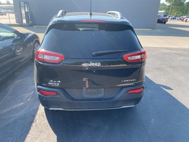 used 2018 Jeep Cherokee car