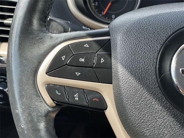 used 2018 Jeep Cherokee car, priced at $15,591