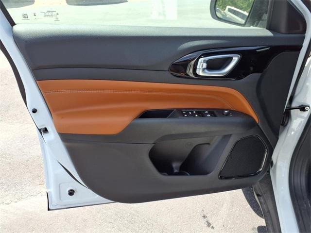 new 2025 Jeep Compass car, priced at $30,757