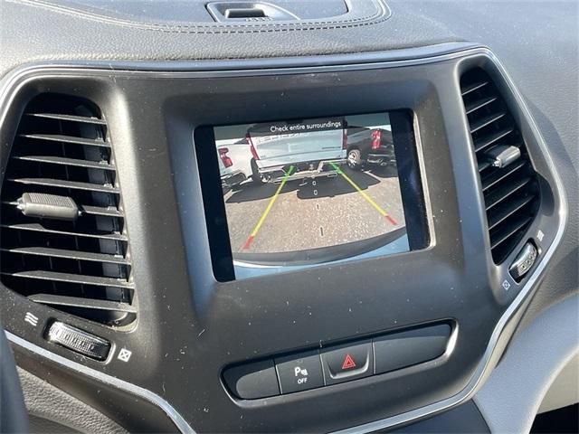 used 2020 Jeep Cherokee car, priced at $21,182