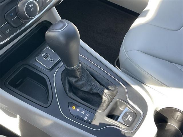 used 2020 Jeep Cherokee car, priced at $21,182