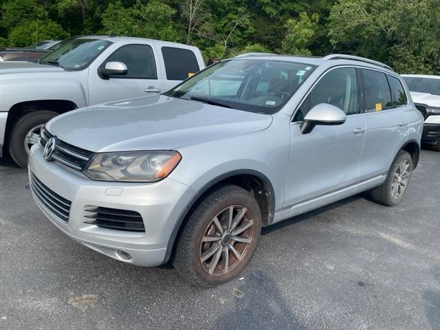 used 2012 Volkswagen Touareg car