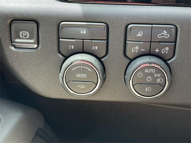 new 2025 Chevrolet Silverado 3500 car, priced at $62,298