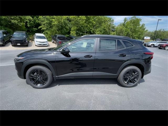 new 2025 Chevrolet Trax car, priced at $26,520