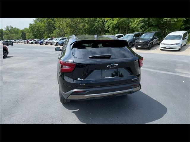 new 2025 Chevrolet Trax car, priced at $26,520