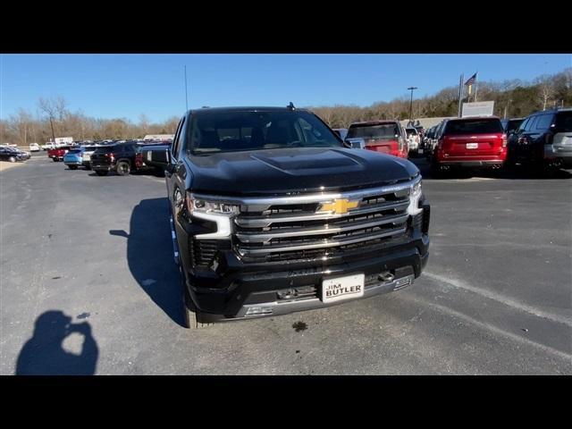 new 2025 Chevrolet Silverado 1500 car, priced at $66,013