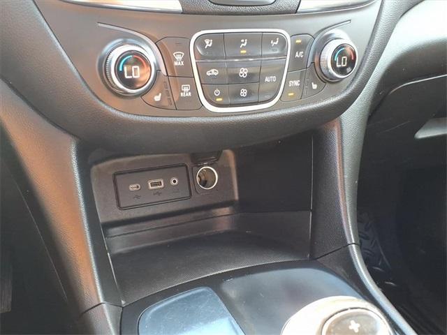 used 2021 Chevrolet Equinox car, priced at $17,389