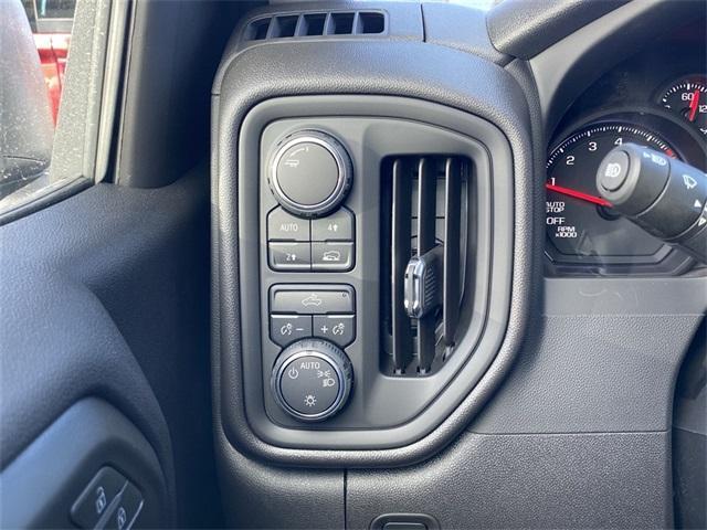 new 2025 Chevrolet Silverado 1500 car, priced at $40,020