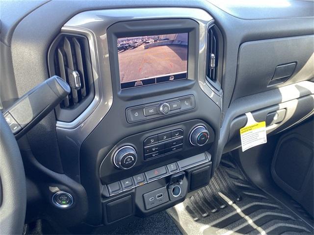 new 2025 Chevrolet Silverado 1500 car, priced at $40,020