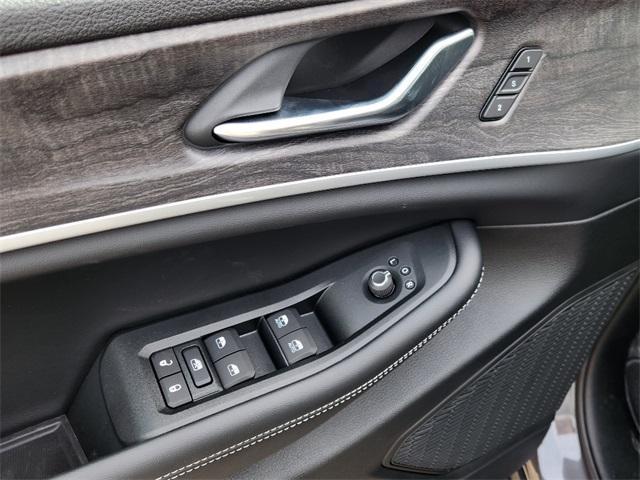 new 2025 Jeep Grand Cherokee L car, priced at $44,497