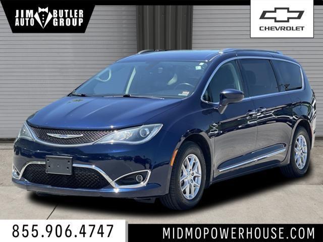 used 2020 Chrysler Pacifica car, priced at $15,975