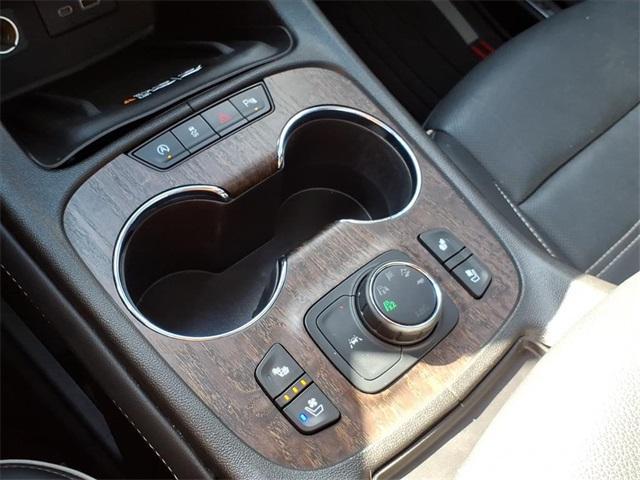 used 2023 GMC Acadia car, priced at $39,344