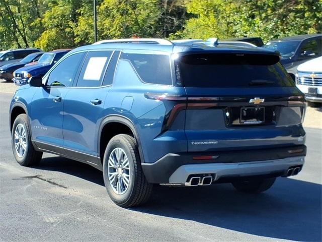 new 2026 Chevrolet Traverse car, priced at $43,557