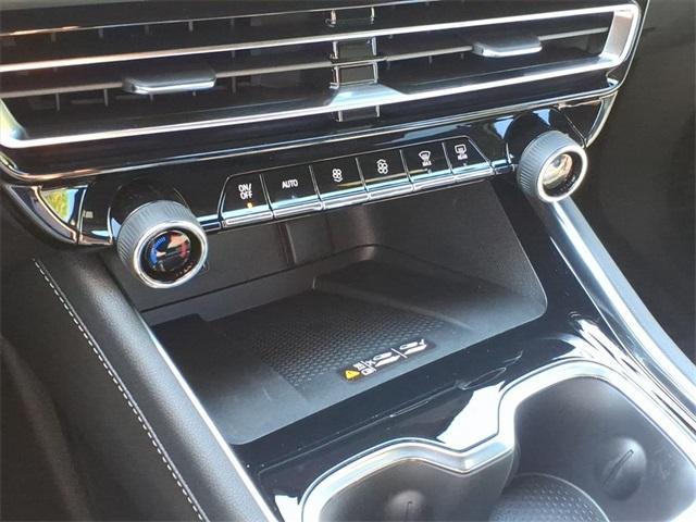 new 2026 Chevrolet Traverse car, priced at $43,557