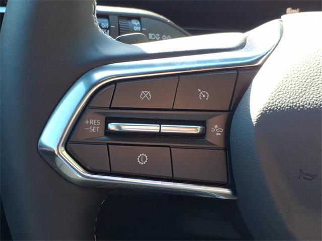 new 2026 Chevrolet Traverse car, priced at $43,557
