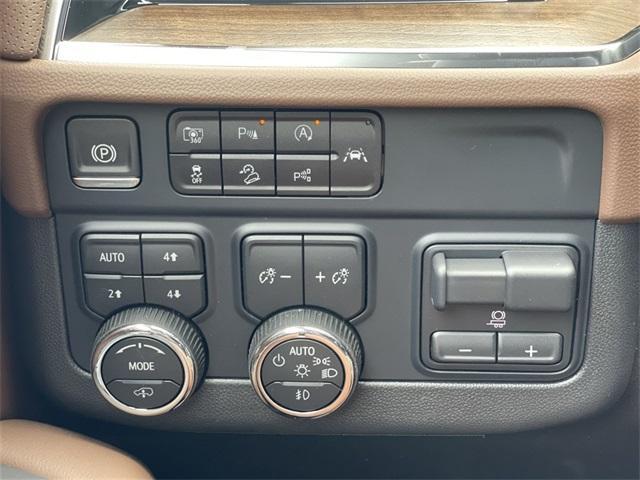 new 2025 Chevrolet Suburban car, priced at $91,695