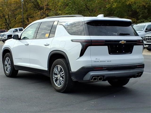 used 2025 Chevrolet Traverse car, priced at $39,570