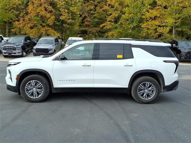 used 2025 Chevrolet Traverse car, priced at $39,570