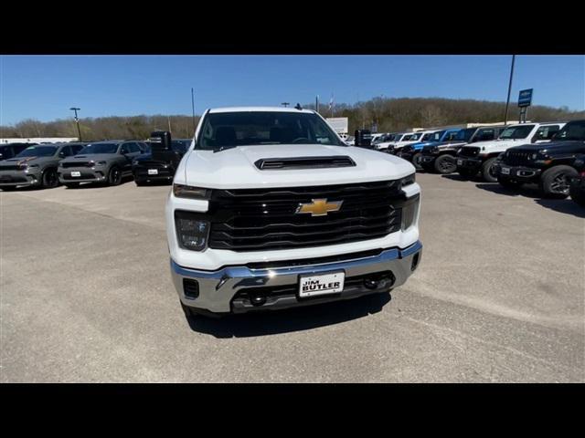 new 2024 Chevrolet Silverado 2500 car, priced at $62,568