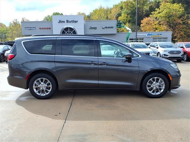 used 2022 Chrysler Pacifica car, priced at $29,888
