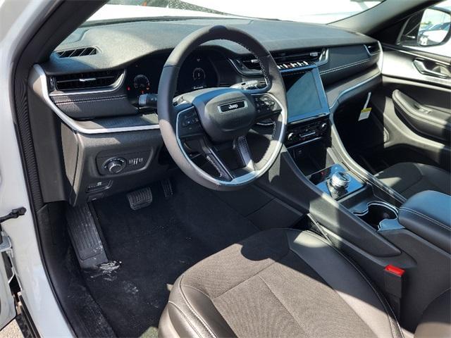 new 2025 Jeep Grand Cherokee L car, priced at $42,856