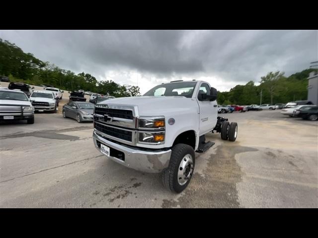 new 2024 Chevrolet Silverado 1500 car, priced at $72,392