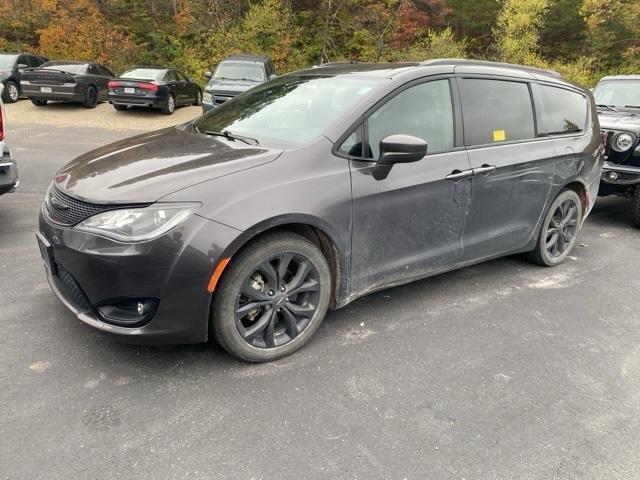 used 2020 Chrysler Pacifica car, priced at $18,866