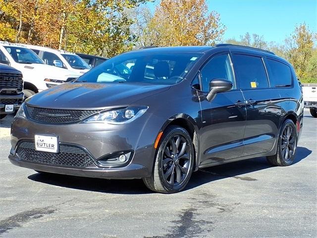 used 2020 Chrysler Pacifica car, priced at $18,866