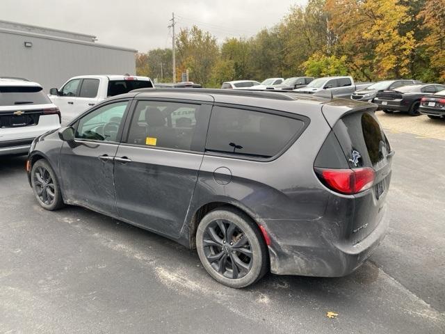 used 2020 Chrysler Pacifica car, priced at $18,866