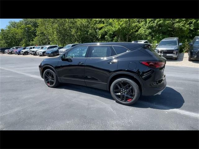new 2025 Chevrolet Blazer car, priced at $35,432