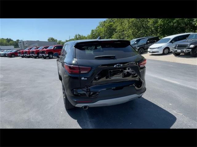 new 2025 Chevrolet Blazer car, priced at $35,432