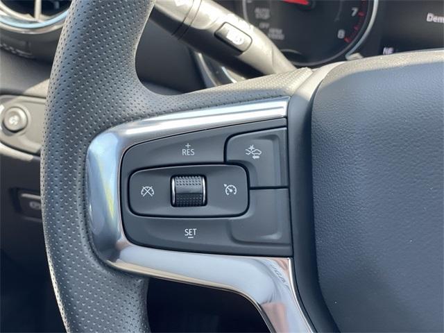 new 2025 Chevrolet Blazer car, priced at $35,432