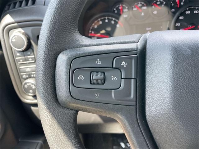 new 2025 Chevrolet Silverado 1500 car, priced at $46,377