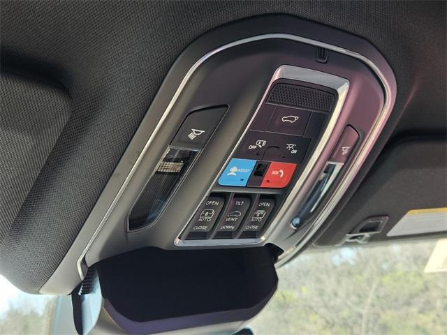 new 2025 Jeep Grand Cherokee L car, priced at $51,184