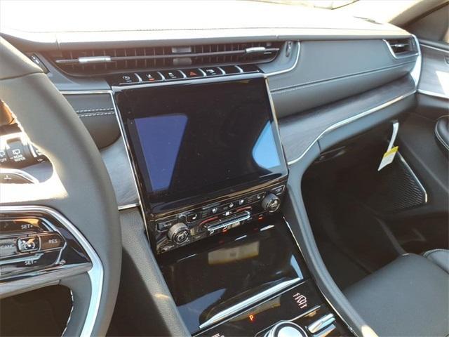 new 2025 Jeep Grand Cherokee car, priced at $55,135