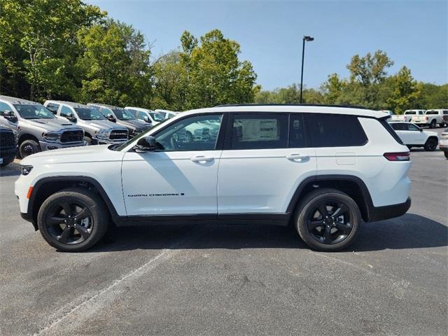 new 2024 Jeep Grand Cherokee L car, priced at $38,405