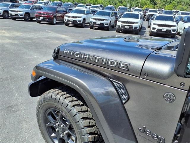 new 2025 Jeep Gladiator car, priced at $41,287