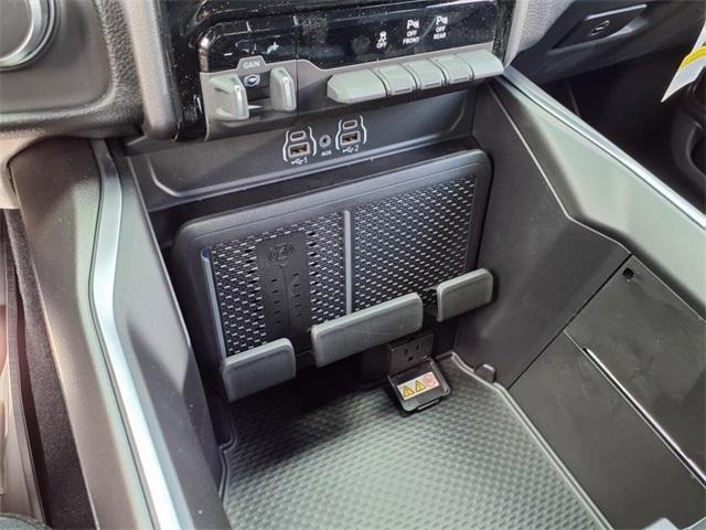 new 2025 Ram 1500 car, priced at $46,954