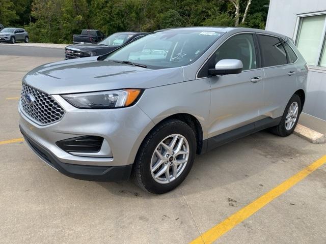 used 2024 Ford Edge car, priced at $24,695