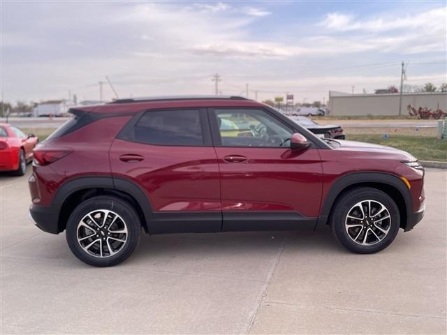 new 2025 Chevrolet TrailBlazer car, priced at $27,330