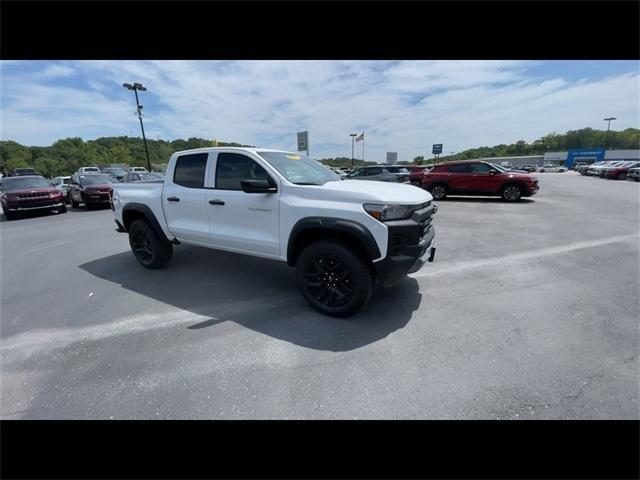 new 2024 Chevrolet Colorado car, priced at $39,989