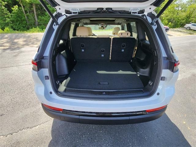 new 2025 Jeep Grand Cherokee car, priced at $46,499