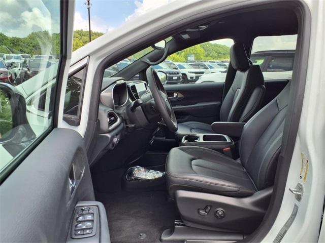 new 2025 Chrysler Voyager car, priced at $37,129