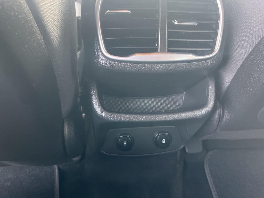 used 2020 Hyundai Santa Fe car, priced at $18,990
