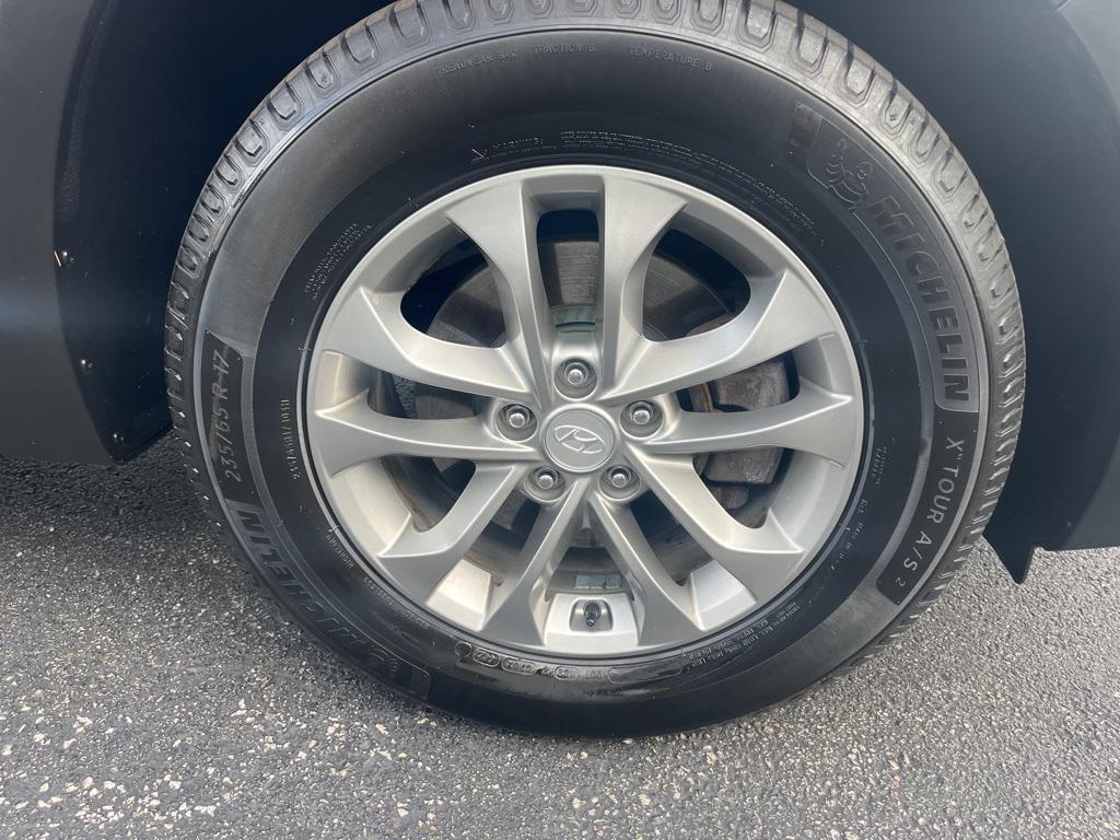 used 2020 Hyundai Santa Fe car, priced at $18,990