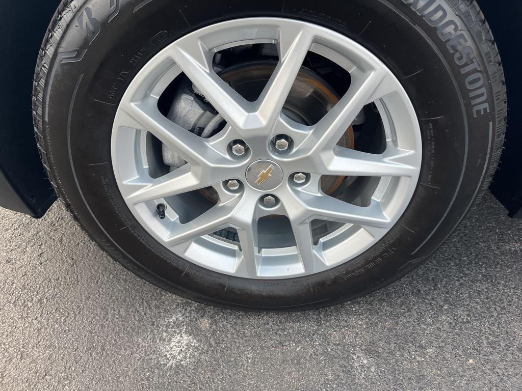 used 2023 Chevrolet Equinox car, priced at $19,099