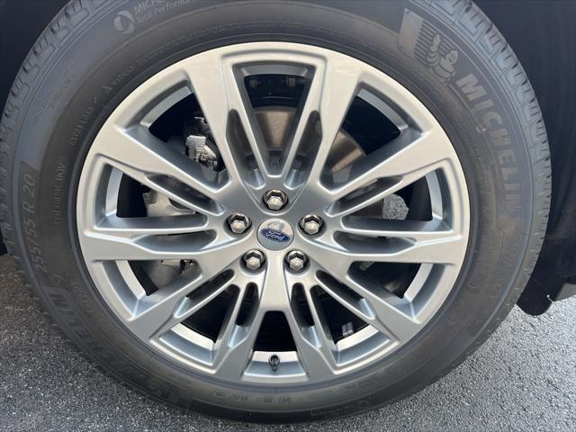 new 2025 Ford Explorer car, priced at $45,128