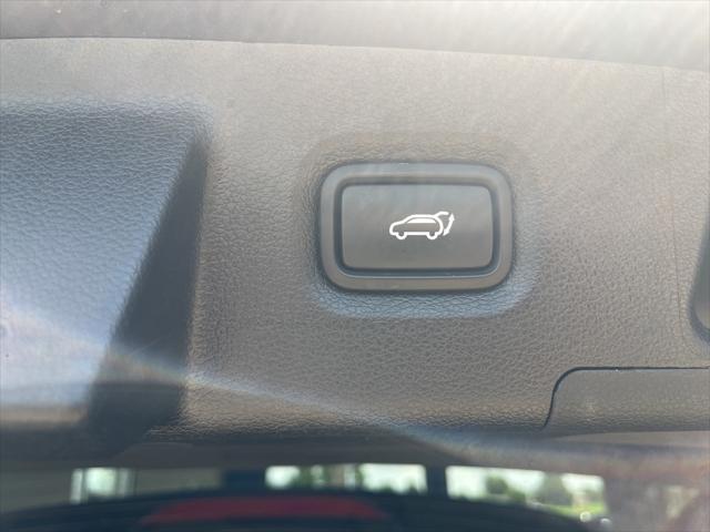 used 2023 Hyundai Santa Fe car, priced at $27,999