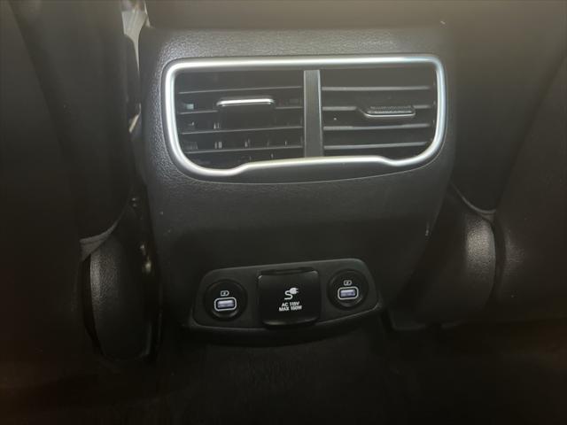 used 2023 Hyundai Santa Fe car, priced at $27,999